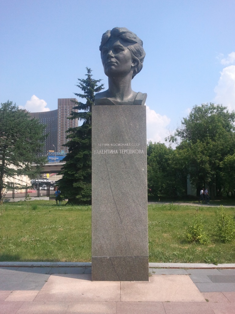 Kosmopark09 tereshkova.jpg